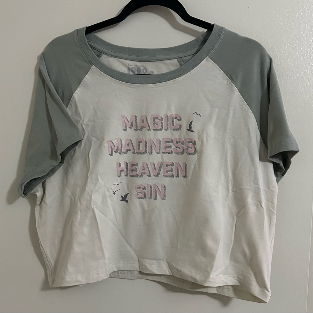 🌸Blank Space Crop Tee🌸